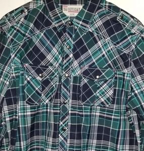 NWOT Casual Plaid Shirt....